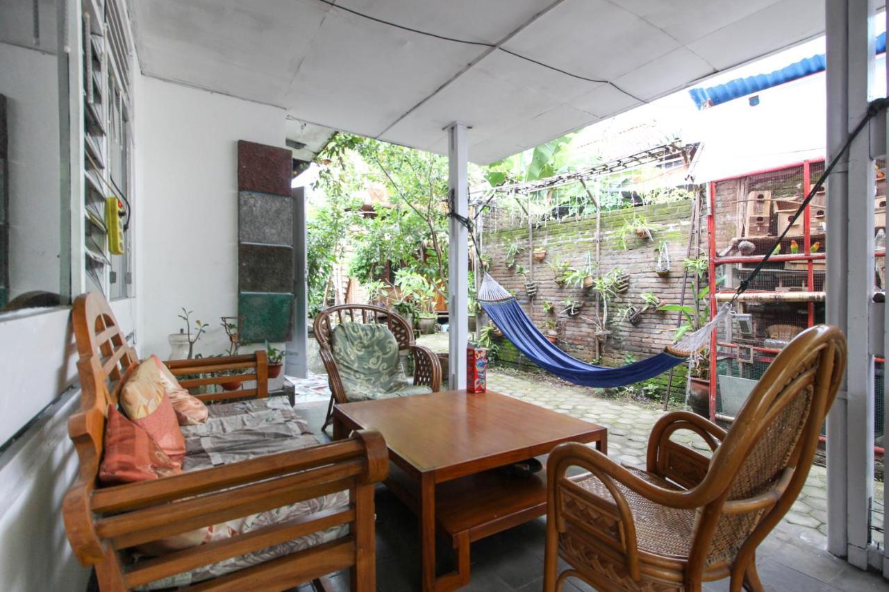 Reddoorz Near Rumah Sakit Wirosaban Salakan Esterno foto