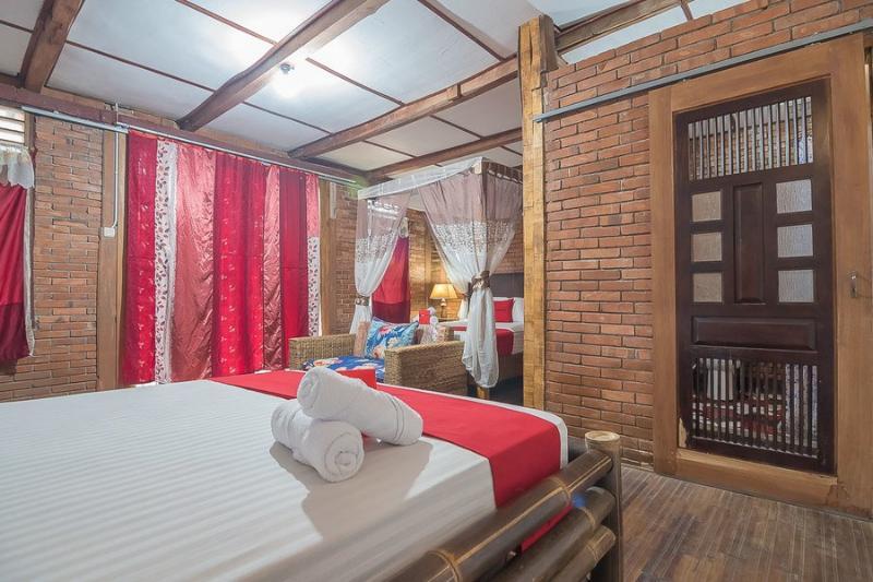 Reddoorz Near Rumah Sakit Wirosaban Salakan Esterno foto