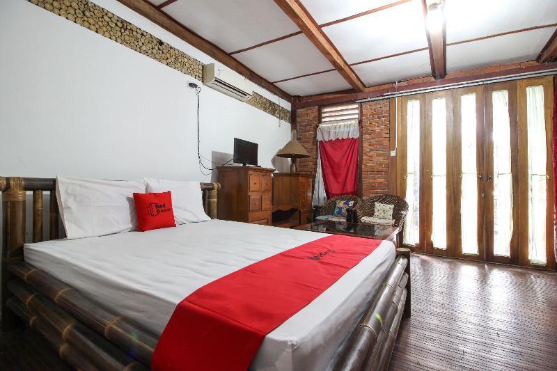 Reddoorz Near Rumah Sakit Wirosaban Salakan Esterno foto